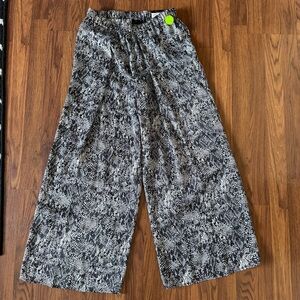 Worthington Black and White Wide Leg Pants